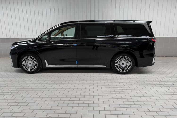 Used VOYAH Dream 2025 PHEV Four-Wheel Drive Excellence Kunpeng Edition Exterior 3