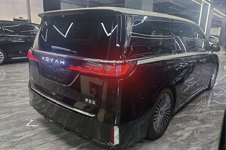 Used VOYAH Dream 2025 PHEV Four-Wheel-Drive Flagship Version – Qiankun Edition Exterior 3
