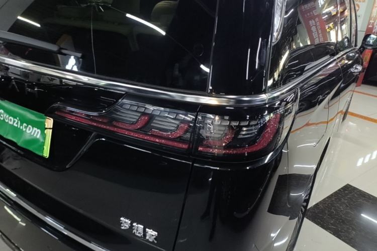 Used VOYAH Dream 2025 PHEV Four-Wheel-Drive Flagship Kunpeng Edition Exterior 3