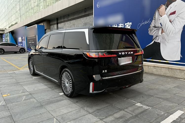 Used VOYAH Dream 2025 PHEV Four-Wheel Drive Prestige Kunpeng Edition Exterior 4