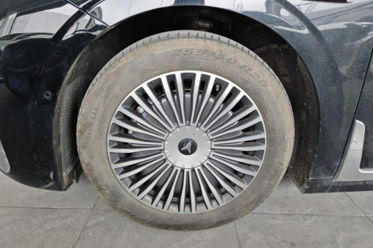 Used VOYAH Dream 2025 PHEV Four-Wheel-Drive Flagship Version – Qiankun Edition Exterior 4