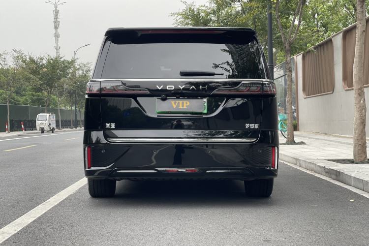 Used VOYAH Dream 2025 EV Four-Wheel Drive Prestige Kunpeng Edition Exterior 4