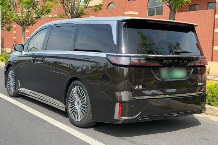 Used VOYAH Dream 2025 PHEV Four-Wheel-Drive Flagship Version – Qiankun Edition Exterior 5