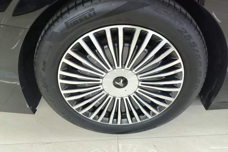 Used VOYAH Dream 2025 PHEV Four-Wheel-Drive Flagship Kunpeng Edition Exterior 5