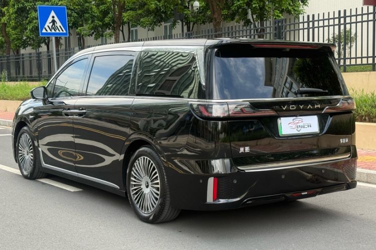 Used VOYAH Dream 2025 PHEV Four-Wheel-Drive Flagship Version – Qiankun Edition Exterior 6
