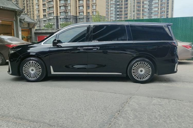 Used VOYAH Dream 2025 PHEV Four-Wheel Drive Prestige Kunpeng Edition Exterior 6
