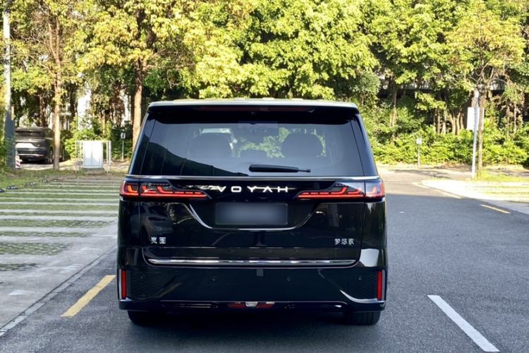 Used VOYAH Dream 2025 EV Four-Wheel-Drive Flagship Qiankun Version Exterior 6