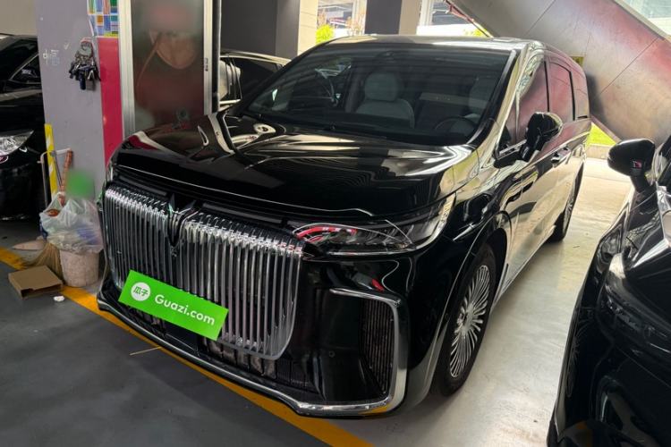 Used VOYAH Dream 2025 PHEV Four-Wheel Drive Prestige Kunpeng Edition Exterior 6