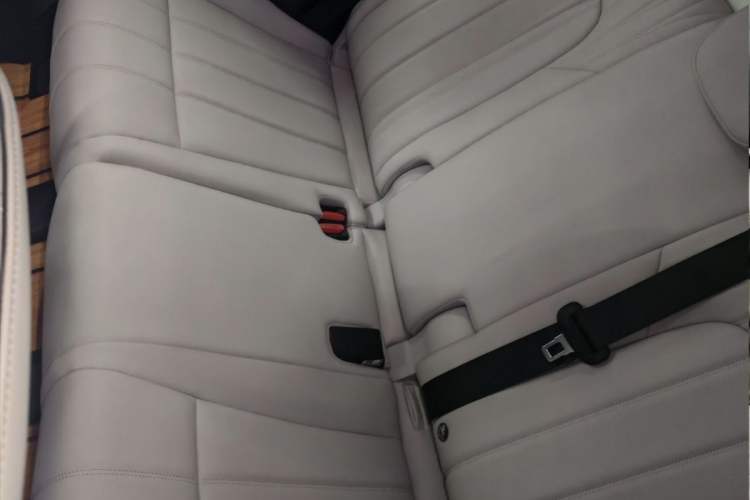Used VOYAH Dream 2025 PHEV Four-Wheel-Drive Flagship Version – Qiankun Edition Exterior 6