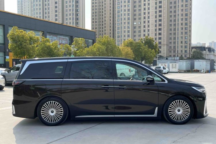 Used VOYAH Dream 2025 PHEV Four-Wheel-Drive Flagship Kunpeng Edition Exterior 7