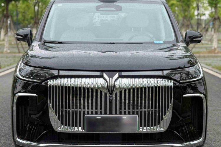 Used VOYAH Dream 2025 PHEV Four-Wheel Drive Prestige Qiankun Edition Exterior 8