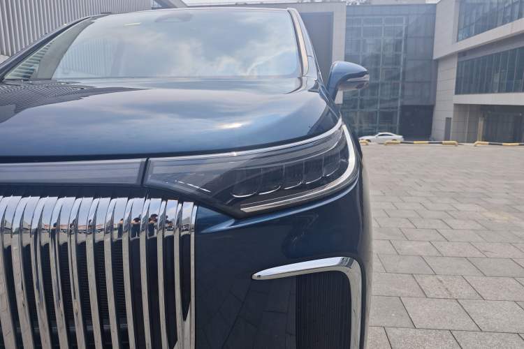 Used VOYAH Dream 2025 PHEV Four-Wheel Drive Prestige Kunpeng Edition Exterior 8