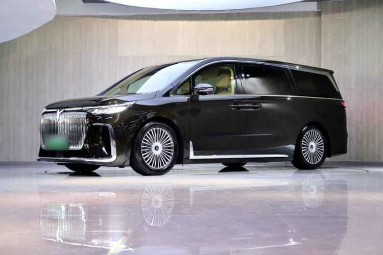 Used VOYAH Dream 2025 PHEV Four-Wheel-Drive Flagship Kunpeng Edition Exterior 9