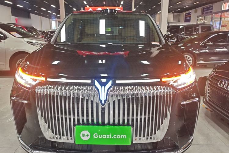 Used VOYAH Dream 2025 PHEV Four-Wheel-Drive Flagship Version – Qiankun Edition Front