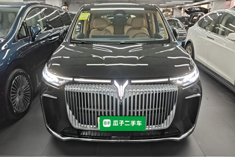 Used VOYAH Dream 2025 PHEV Four-Wheel-Drive Flagship Kunpeng Edition Front
