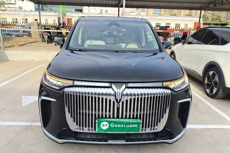 Used VOYAH Dream 2025 PHEV Four-Wheel Drive Prestige Kunpeng Edition Front