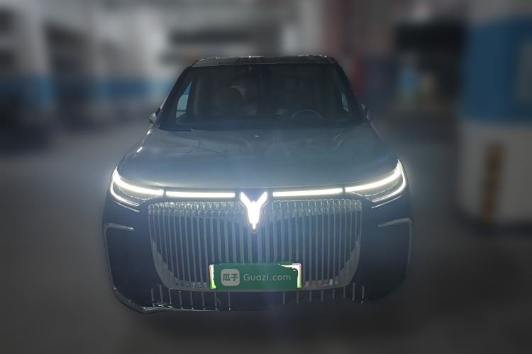 Used VOYAH Dream 2025 PHEV Four-Wheel Drive Prestige Kunpeng Edition Front