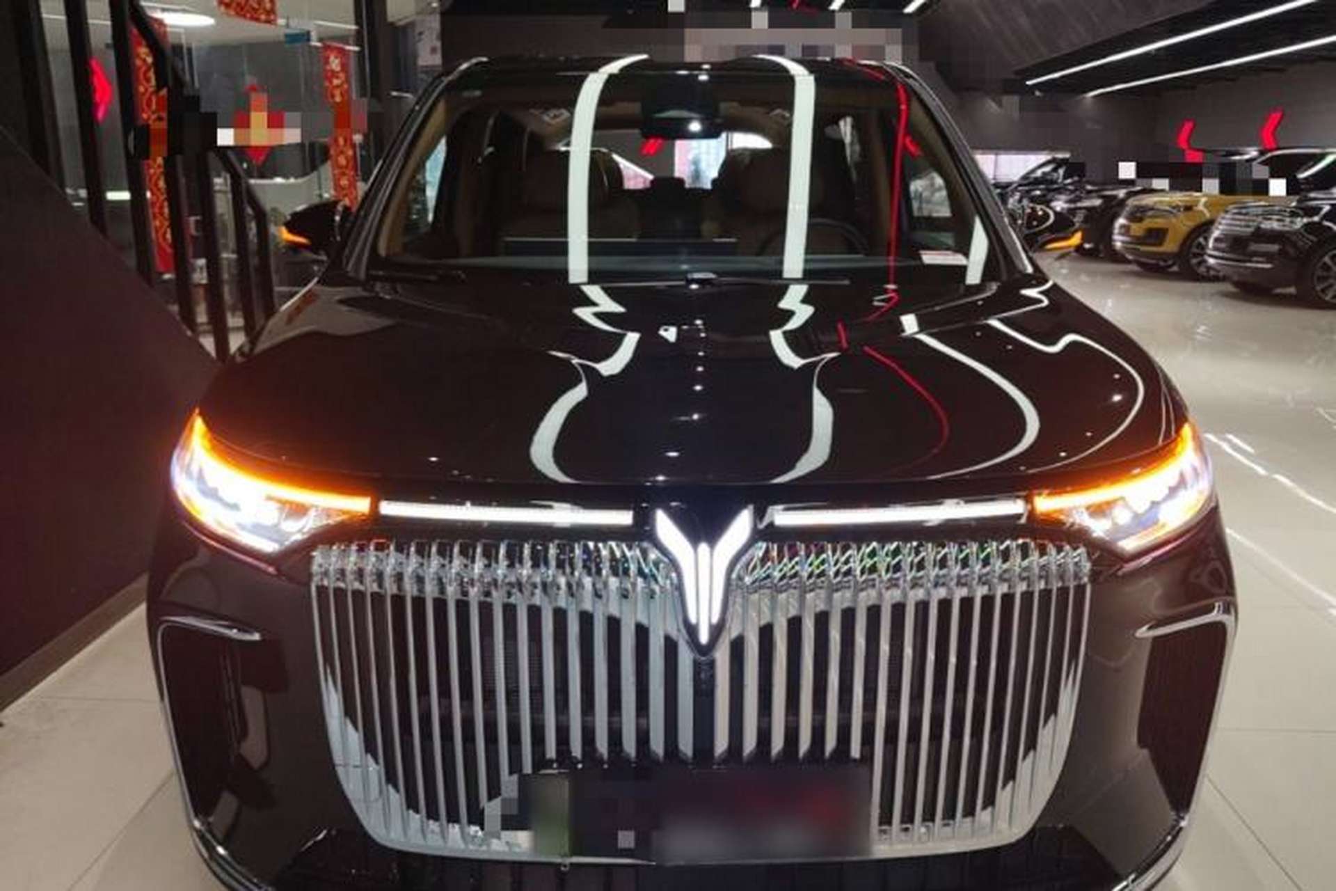Used VOYAH Dream 2025 PHEV Four-Wheel-Drive Flagship Kunpeng Edition Front