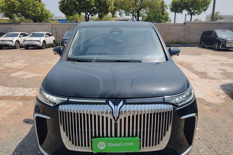 Used VOYAH Dream 2025 PHEV Four-Wheel Drive Prestige Kunpeng Edition Front
