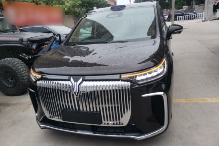 Used VOYAH Dream 2025 PHEV Four-Wheel Drive Prestige Qiankun Edition Front