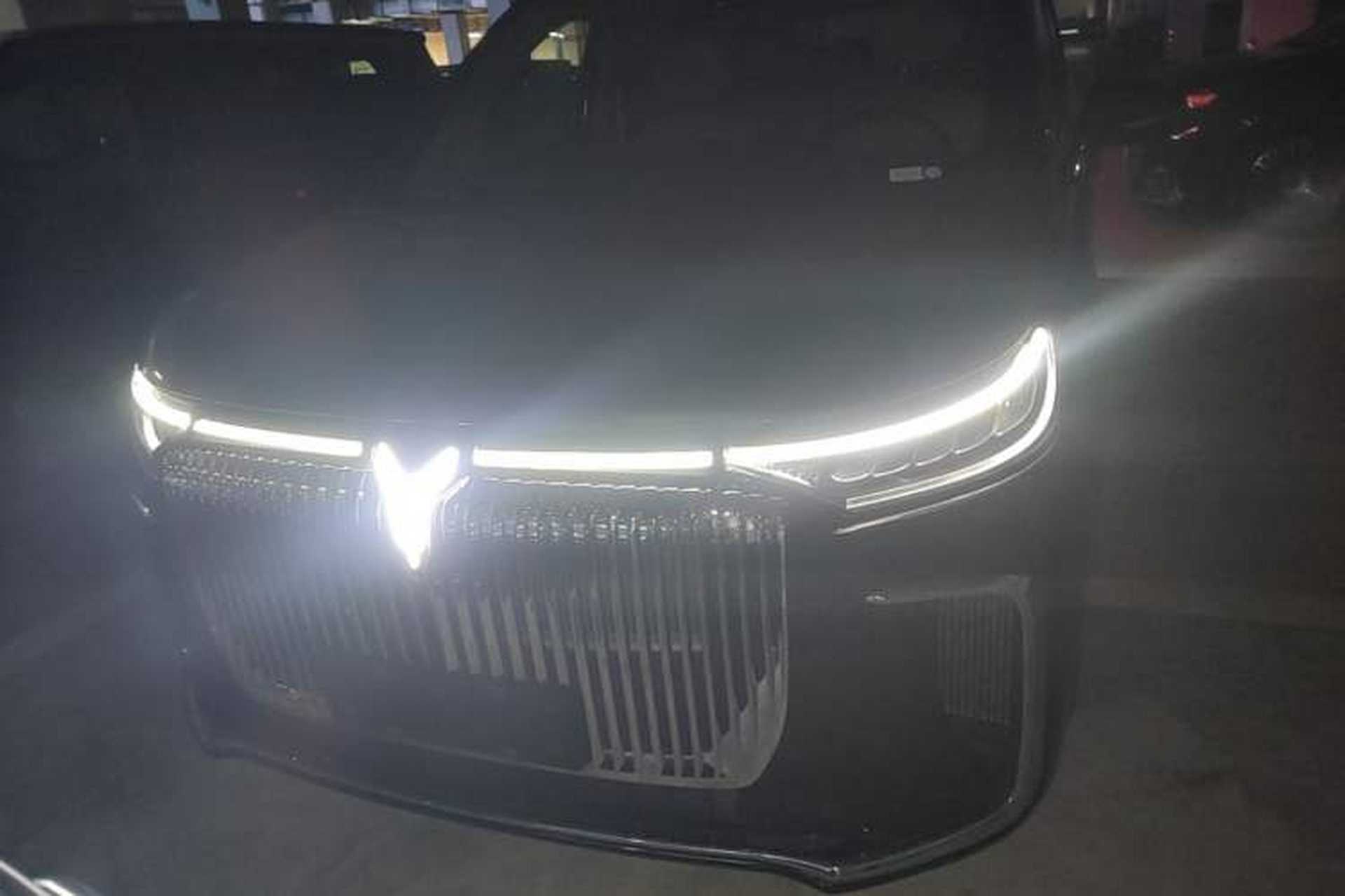 Used VOYAH Dream 2025 PHEV Four-Wheel-Drive Flagship Kunpeng Edition Front