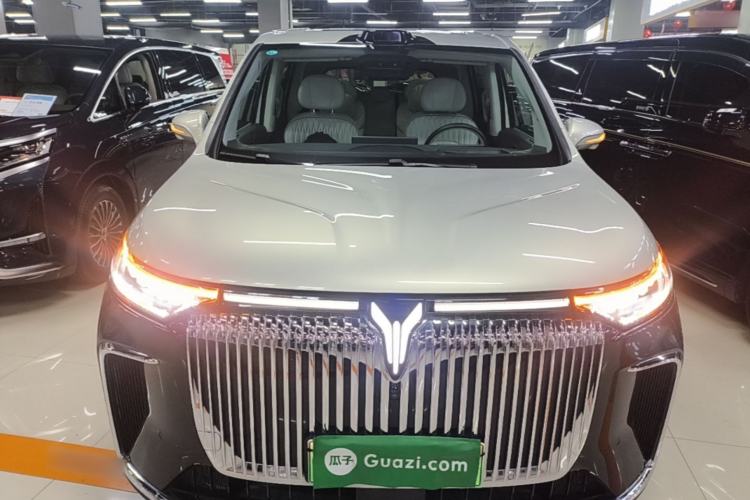 Used VOYAH Dream 2025 EV Four-Wheel-Drive Flagship Qiankun Version Front