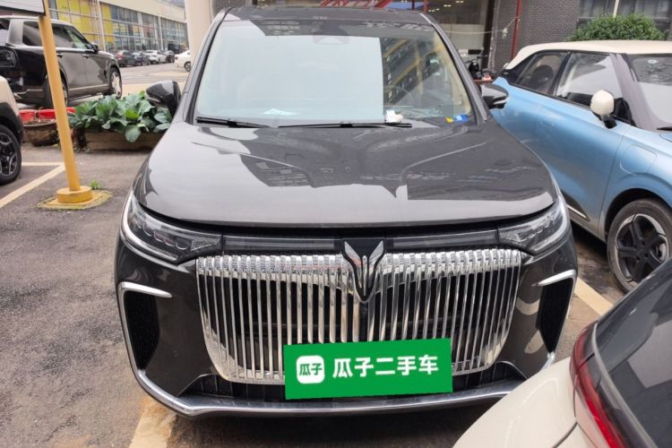 Used VOYAH Dream 2025 PHEV Four-Wheel-Drive Flagship Kunpeng Edition Front