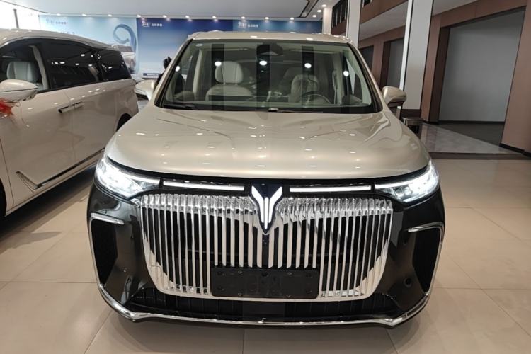 Used VOYAH Dream 2025 PHEV Four-Wheel Drive Prestige Kunpeng Edition Front