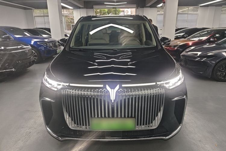 Used VOYAH Dream 2025 EV Four-Wheel Drive Prestige Kunpeng Edition Front