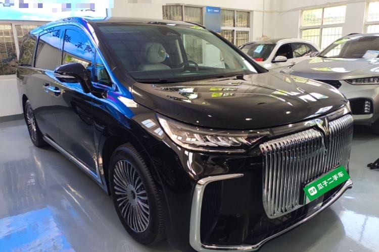 Used VOYAH Dream 2025 PHEV Four-Wheel Drive Prestige Kunpeng Edition Front Right 45 Deg