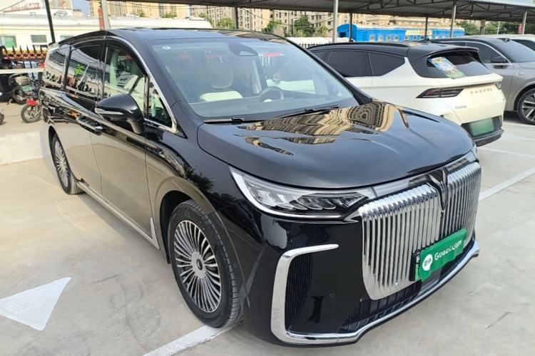 Used VOYAH Dream 2025 PHEV Four-Wheel Drive Prestige Kunpeng Edition Front Right 45 Deg
