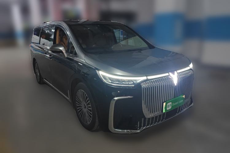 Used VOYAH Dream 2025 PHEV Four-Wheel Drive Prestige Kunpeng Edition Front Right 45 Deg
