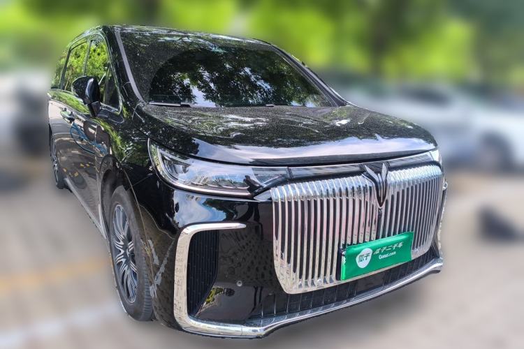 Used VOYAH Dream 2025 EV Four-Wheel Drive Excellence Kunpeng Edition Front Right 45 Deg