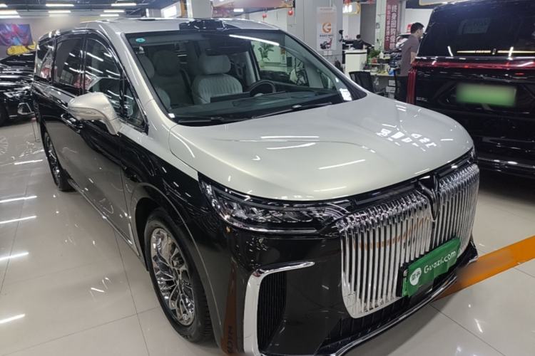 Used VOYAH Dream 2025 EV Four-Wheel-Drive Flagship Qiankun Version Front Right 45 Deg