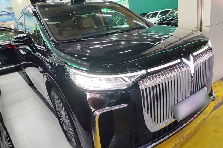 Used VOYAH Dream 2025 PHEV Four-Wheel Drive Prestige Qiankun Edition Front Right 45 Deg