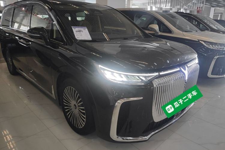 Used VOYAH Dream 2025 PHEV Four-Wheel Drive Prestige Kunpeng Edition Front Right 45 Deg