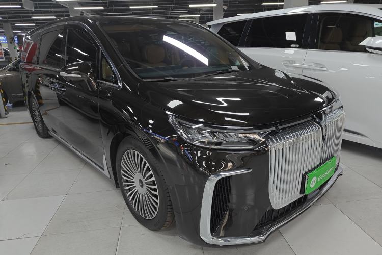 Used VOYAH Dream 2025 PHEV Four-Wheel-Drive Flagship Kunpeng Edition Front Right 45 Deg