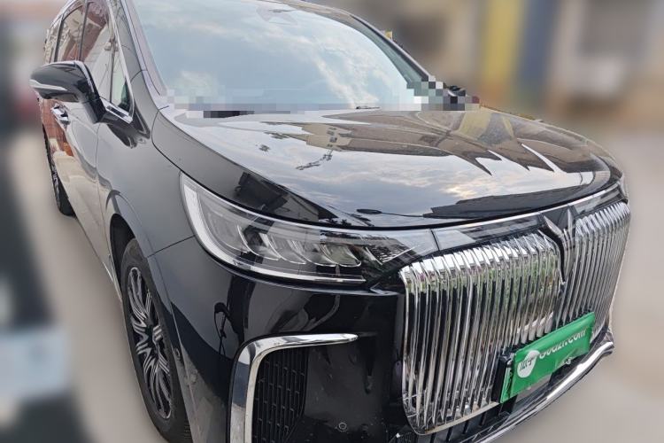 Used VOYAH Dream 2025 EV Four-Wheel Drive Excellence Kunpeng Edition Front Right 45 Deg