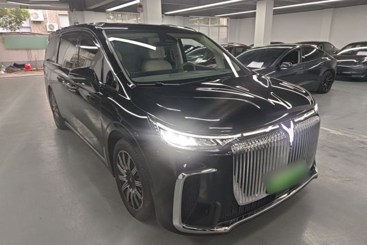 Used VOYAH Dream 2025 EV Four-Wheel Drive Prestige Kunpeng Edition Front Right 45 Deg
