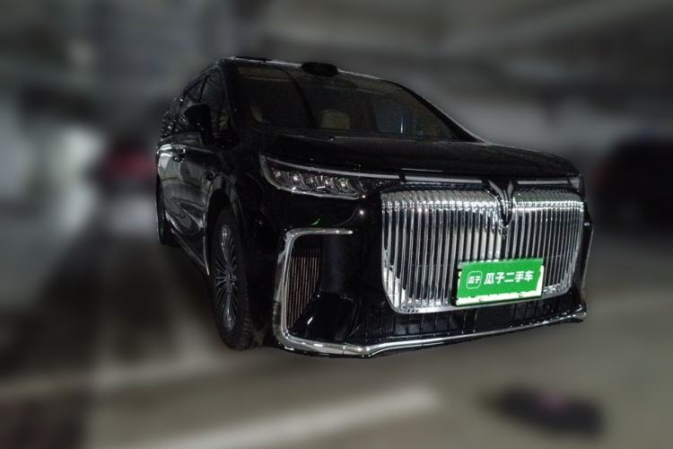 Used VOYAH Dream 2025 PHEV Four-Wheel Drive Prestige Kunpeng Edition Front Right 45 Deg
