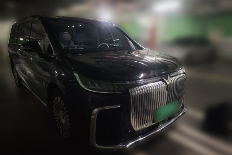 Used VOYAH Dream 2025 PHEV Four-Wheel Drive Excellence Kunpeng Edition Front Right 45 Deg