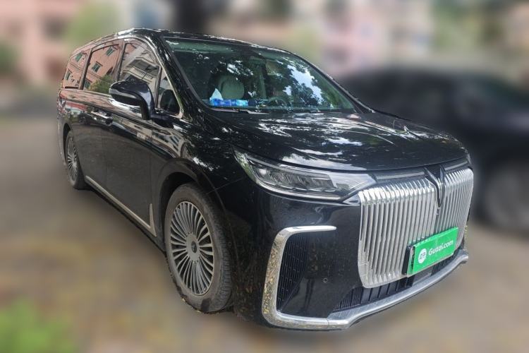 Used VOYAH Dream 2025 PHEV Four-Wheel-Drive Flagship Kunpeng Edition Front Right 45 Deg