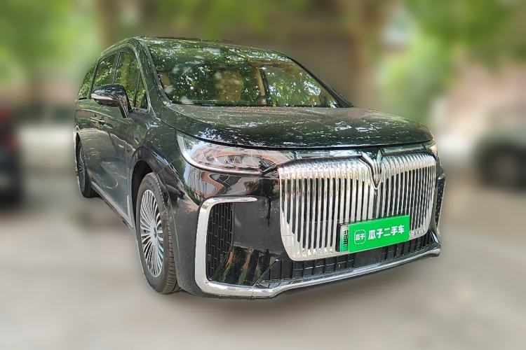 Used VOYAH Dream 2025 PHEV Four-Wheel Drive Excellence Kunpeng Edition Front Right 45 Deg