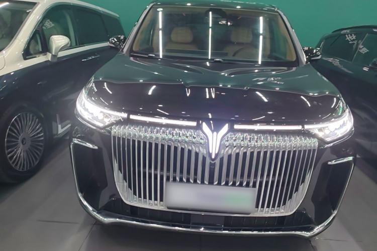 Used VOYAH Dream 2025 PHEV Four-Wheel-Drive Flagship Kunpeng Edition Front