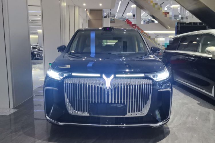 Used VOYAH Dream 2025 PHEV Four-Wheel Drive Excellence Qiankun Edition Front