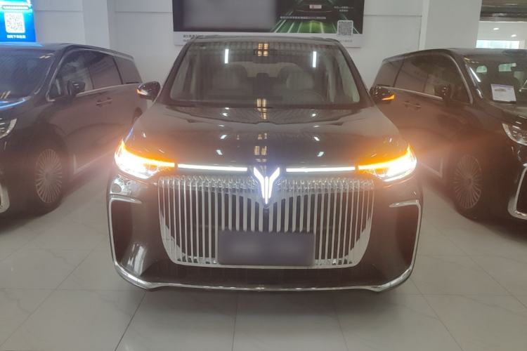 Used VOYAH Dream 2025 PHEV Four-Wheel Drive Prestige Kunpeng Edition Front