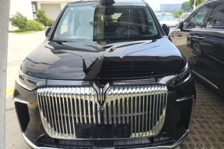 Used VOYAH Dream 2025 PHEV Four-Wheel Drive Prestige Qiankun Edition Front