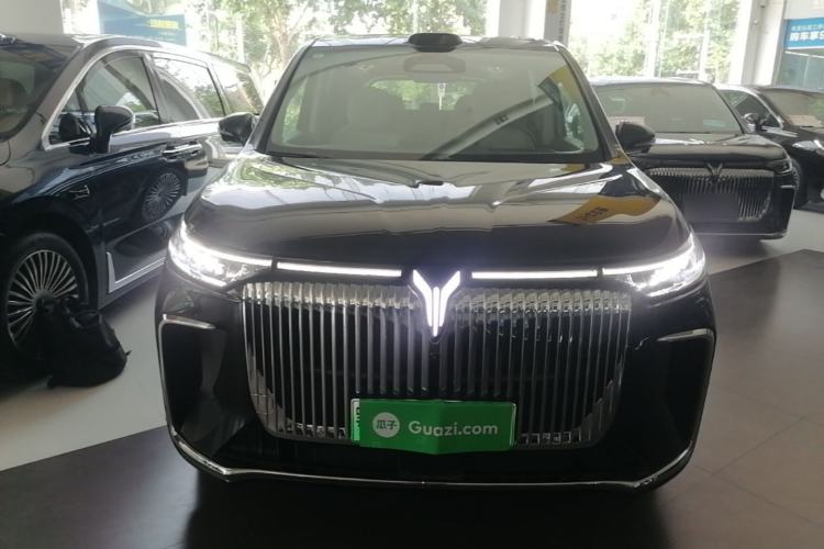 Used VOYAH Dream 2025 PHEV Four-Wheel Drive Prestige Qiankun Edition Front