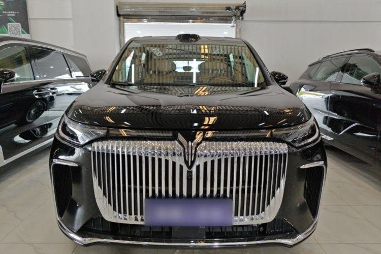 Used VOYAH Dream 2025 PHEV Four-Wheel Drive Prestige Qiankun Edition Front