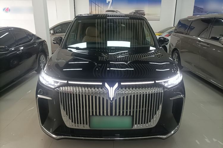 Used VOYAH Dream 2025 PHEV Four-Wheel-Drive Flagship Kunpeng Edition Front